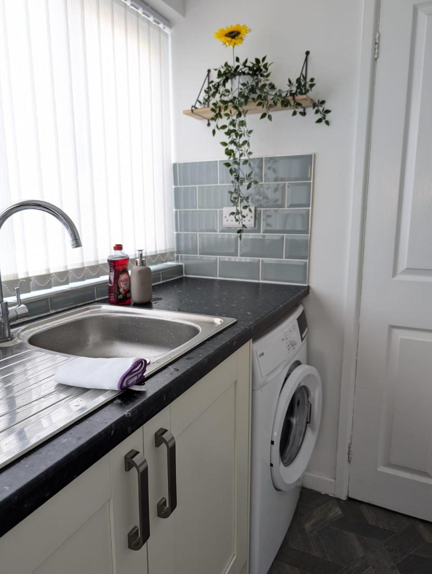 3Br-St Johns Hse-Free Parking-Workers-Kitchen-Wifi-Dog Friendly Apartamento Doncaster Exterior foto